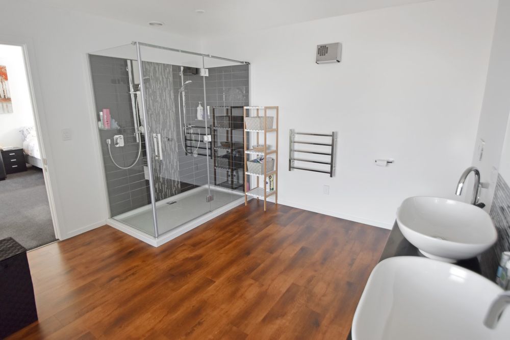 Finished ensuite with walk-in tiled shower
